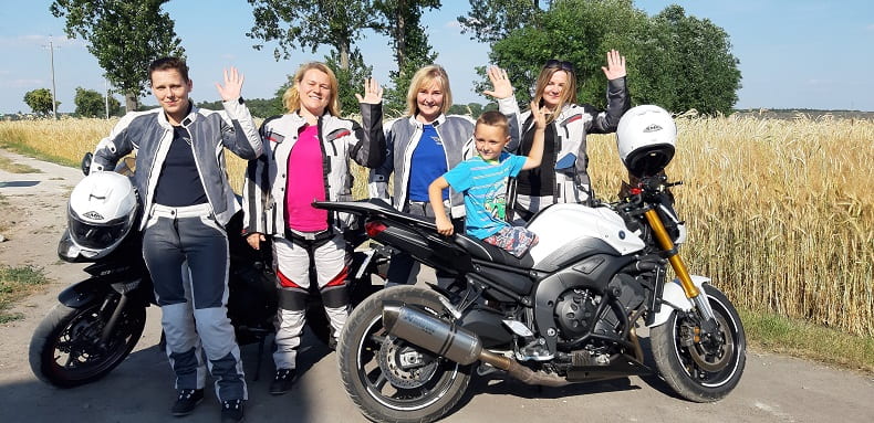"MY JEDZIEMY ŻEBYŚ TY MÓGŁ CHODZIĆ" - łódzkie motocyklistki kolejny raz pomagają dzieciom