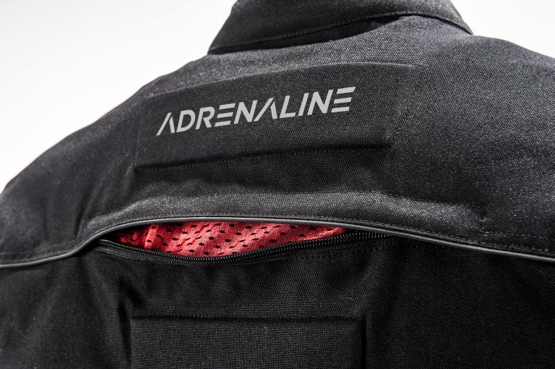 zdjęcie tylnej wentylacji kurtki Adrenaline Pyramid